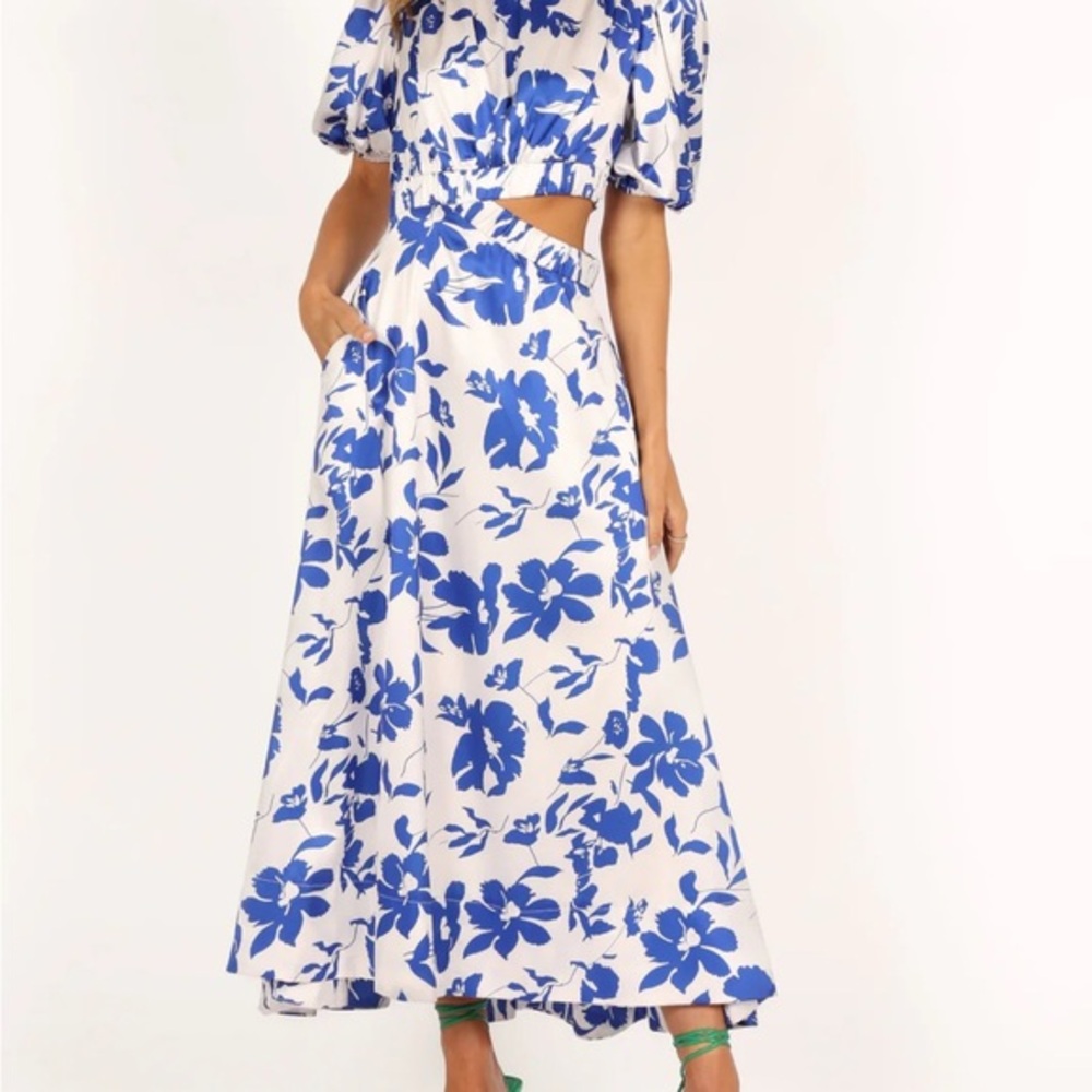 AMINAH PUFF SLEEVE DRESS - BLUE FLORAL
